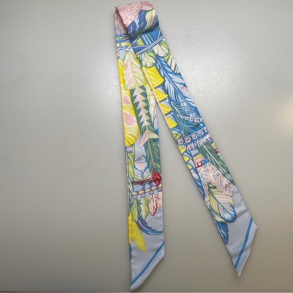 🆕 Hermes HERMÈS Twilly Danse Pacifique in Blue Silk - Picture 3 of 9